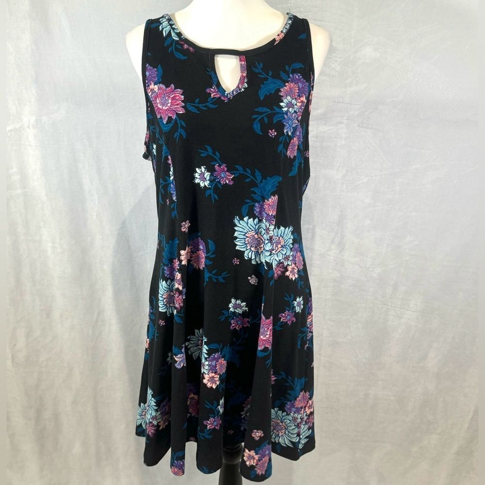 Black floral keyhole shift dress size XL
